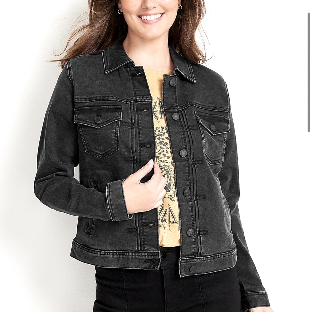 Maurice’s black JeanJacket